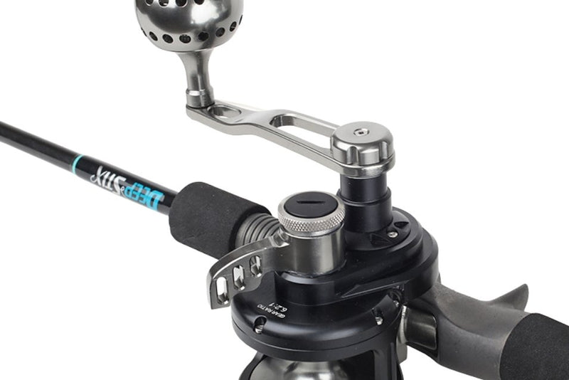 Load image into Gallery viewer, The JG20 Slow Pitch Jigging Rod &amp; Reel Combo is paired with SPPE3050C a size 20 Conventional Reel. Product Features:  Solid Hand Made Construction Light Weight and Durable Very Sensitive High Performance, Power Rating 3-5 Made of Japanese Toray Carbon Fiber EVA Grips with Rubber Comfort Gimbal Rated for Jigs 120-300g Strong Fishing Power High Speed, Lightweight Reel with Power Knob
