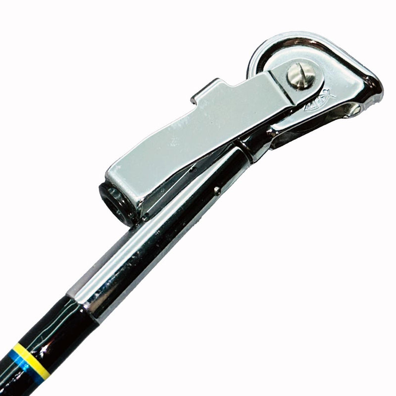 Load image into Gallery viewer, Comparable to our Fin 177 just a few inches shorter. This rod comes complete with AFTCO Swivel Top, AFTCO heavy duty guides, EVA grip, and a size 4 AFTCO Collet and Ferrule. Silver AFTCO swivel top showing. 
